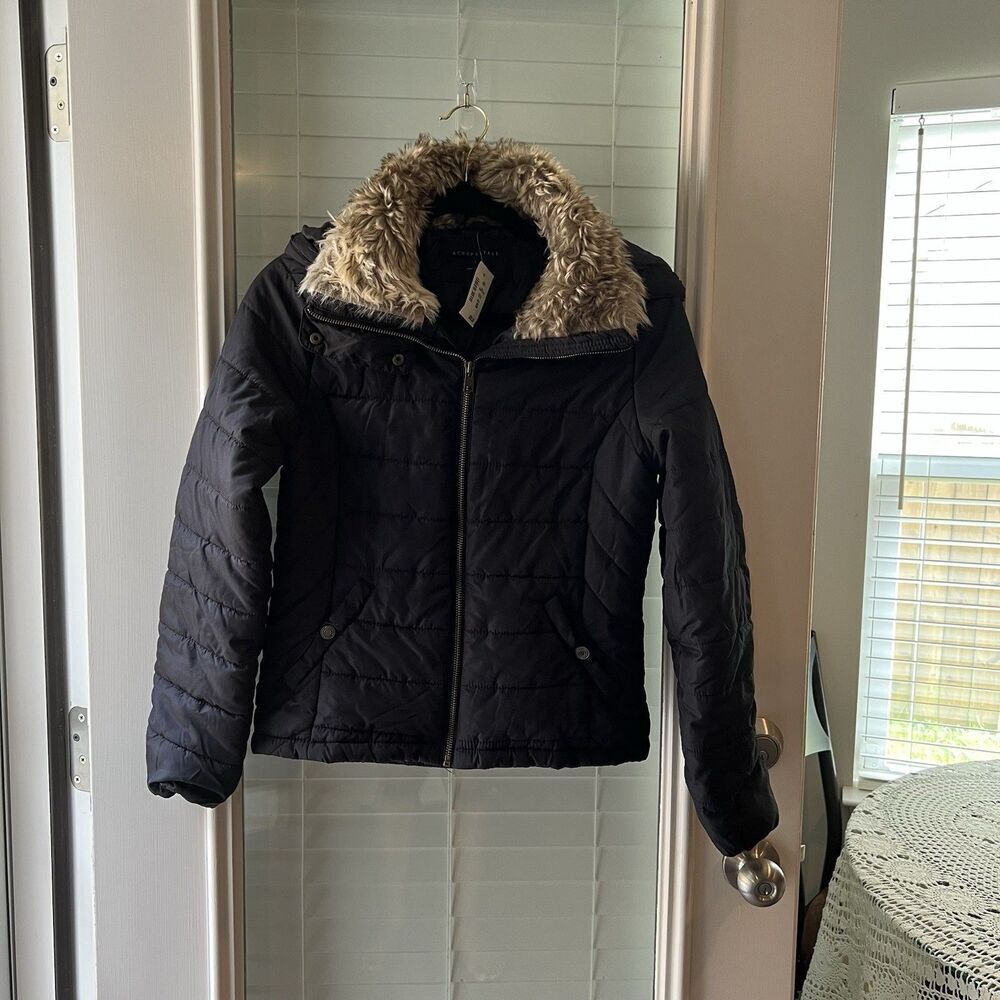 Aeropostale Juniors Puffer Jacket Small Hooded‎